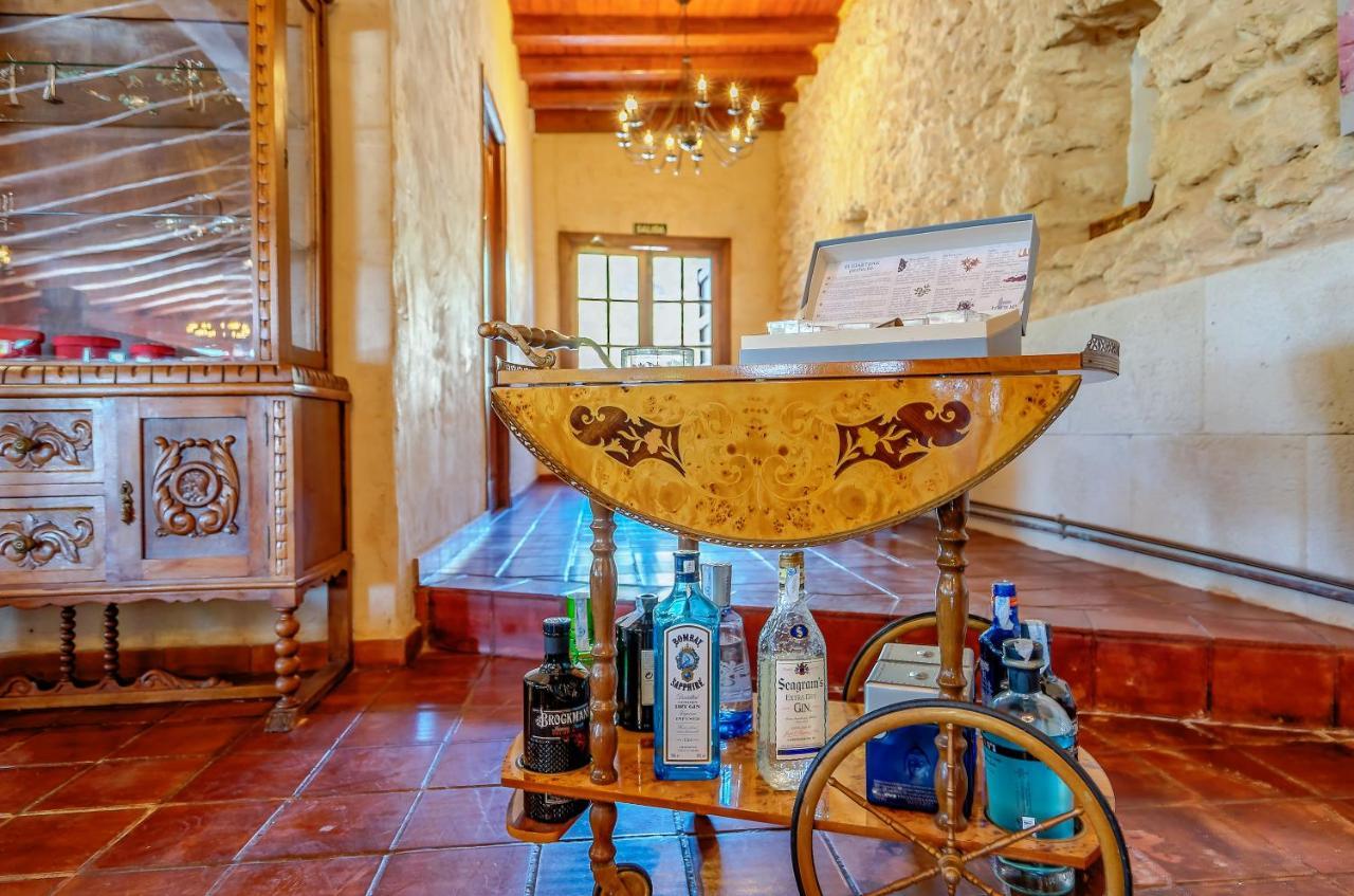 Отель Can Pere Lifestyle & Spa Кала-Лонга Экстерьер фото